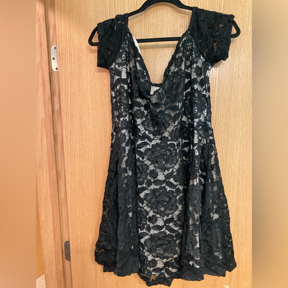 3X black lace dress